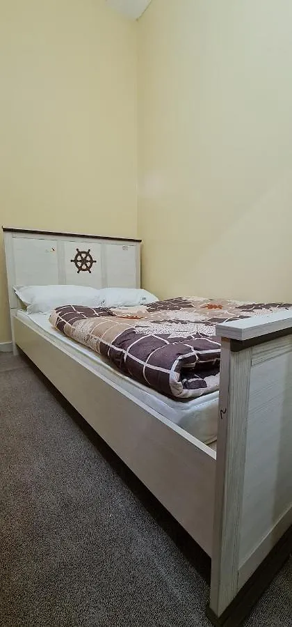 Dubai Hostel, Bedspace And Backpackers الإمارات العربية المتحدة