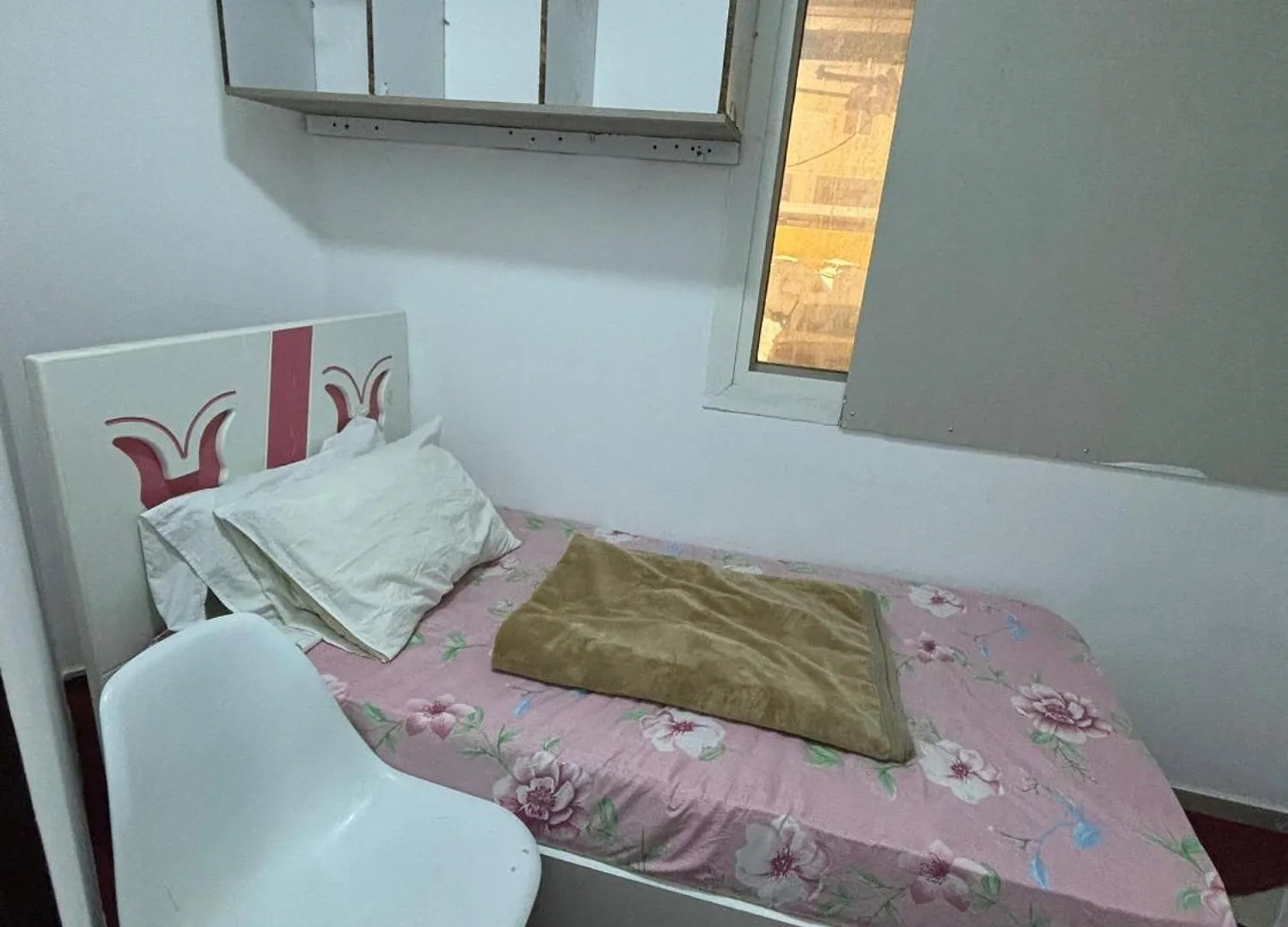 Dubai Hostel, Bedspace And Backpackers contacts
